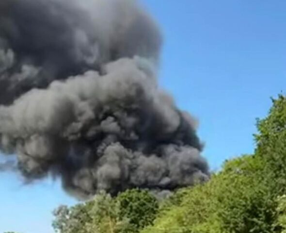 Bracknell fire LIVE: Huge blaze erupts at Daler-Rowney as residents evacuated