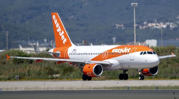 EasyJet item ‘ban’ reminder after ’emergency landing’ forced