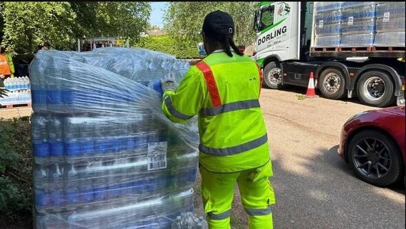 UK water shortage hits 11 areas – huge queues at emergency stations
