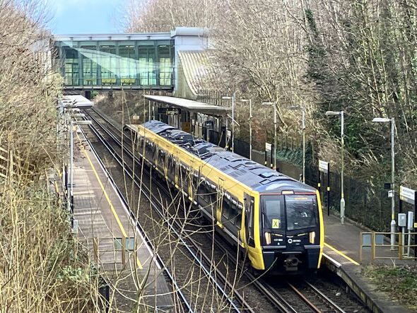 Liverpool trains LIVE: Lightning strike sparks railway chaos as commuters face disruption