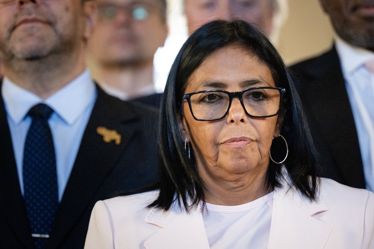 Trump administration orders prosecutors to pull back on probes against Venezuela leader