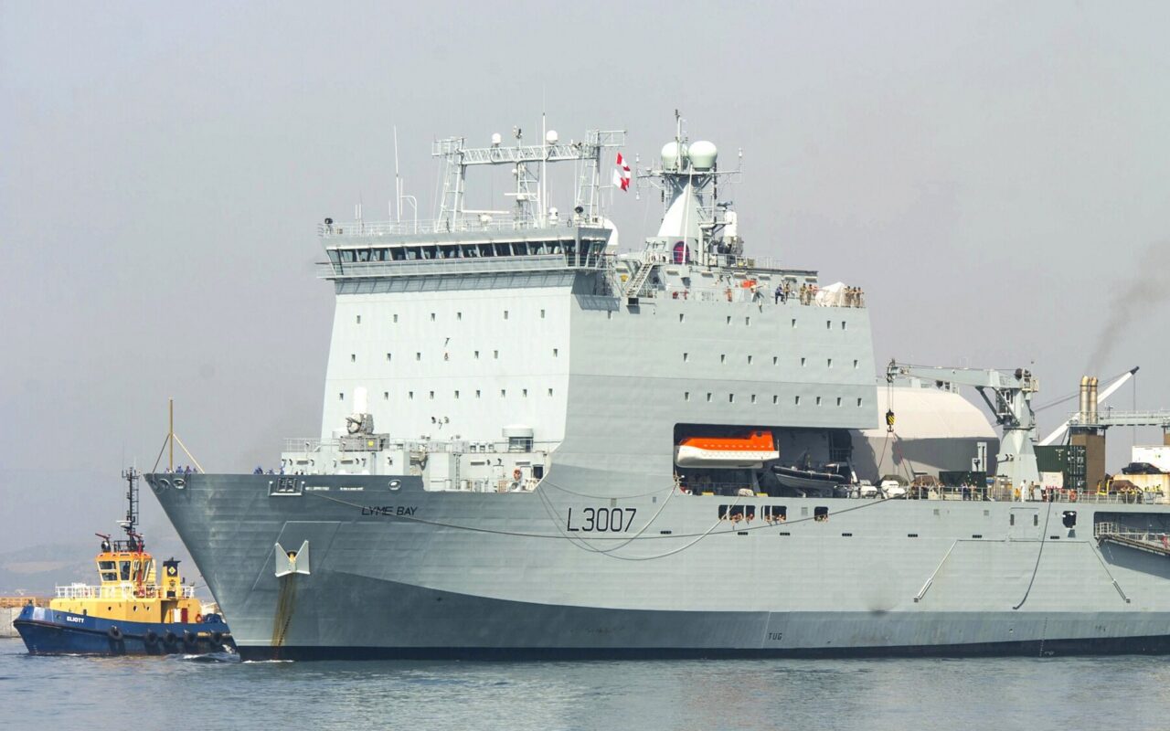 Britain Preparing for Mission That Could Clear Strait of Hormuz