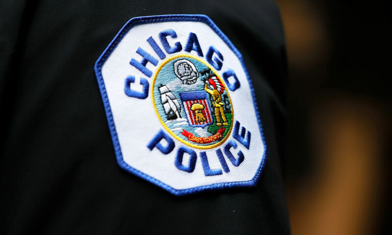 5 Chicago police officers struck by a car while dispersing a crowd