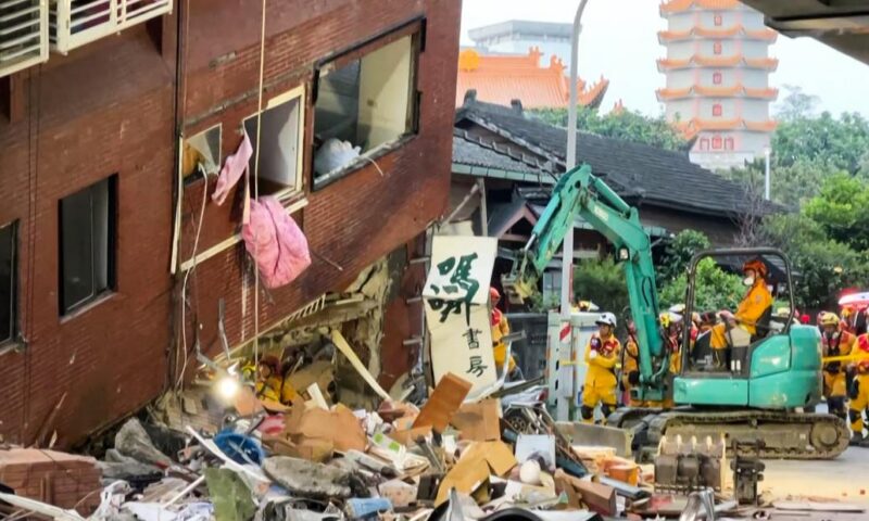 Hundreds stranded after deadly 7.4 magnitude quake hits Taiwan