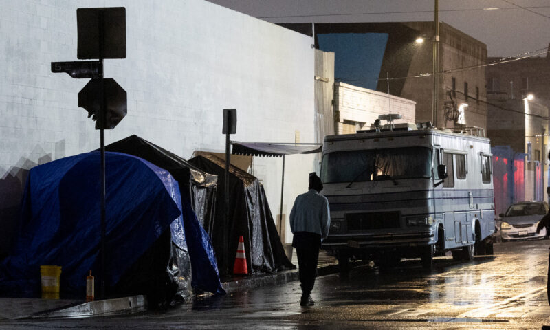 In Homeless Crisis, California ‘Is Waging a War on R.V.s’