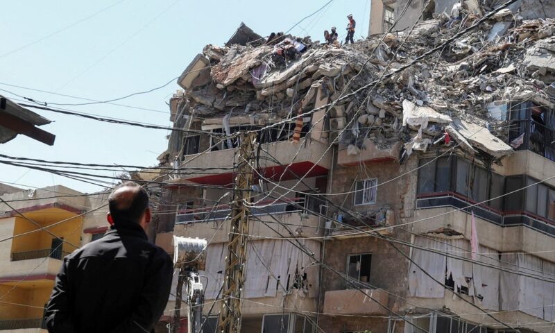 غارة إسرائيلية تستهدف شقة في منطقة الشويفات جنوب بيروت