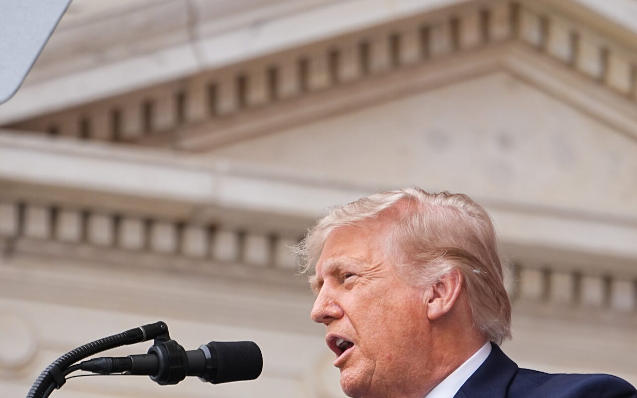 Trump Urges More Countries to Normalize Relations With Israel as Part of Iran Deal