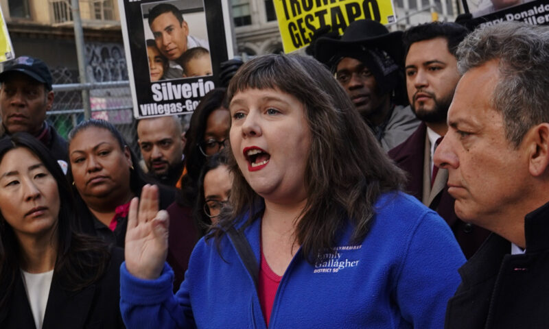 Lawmakers Face a Personal Fiscal Crisis: No Budget, No Paycheck