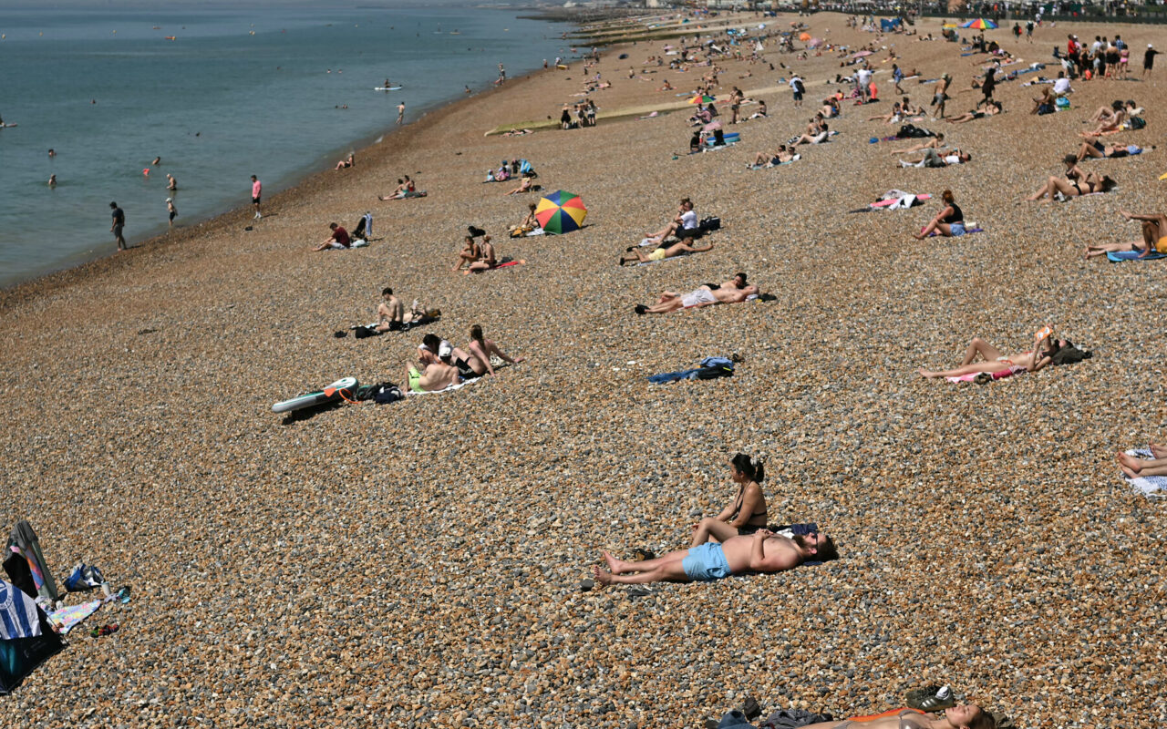 UK Heat Wave Could Break May Temperature Record