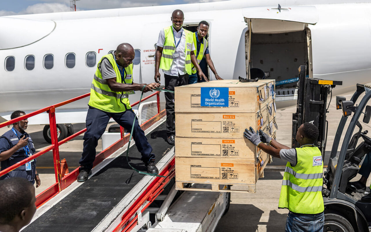 U.S. plans to send Americans exposed to Ebola to facility in Kenya