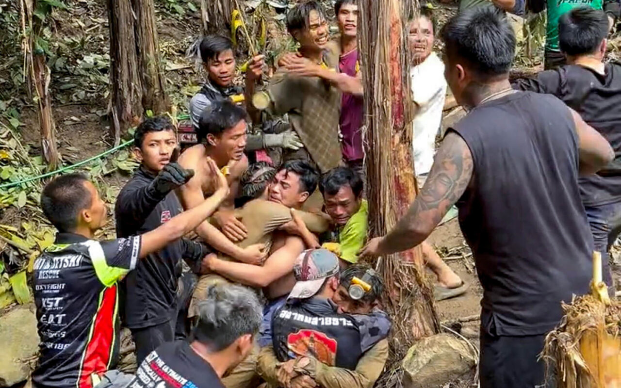Four more men rescued from flooded cave after becoming trapped while searching for gold
