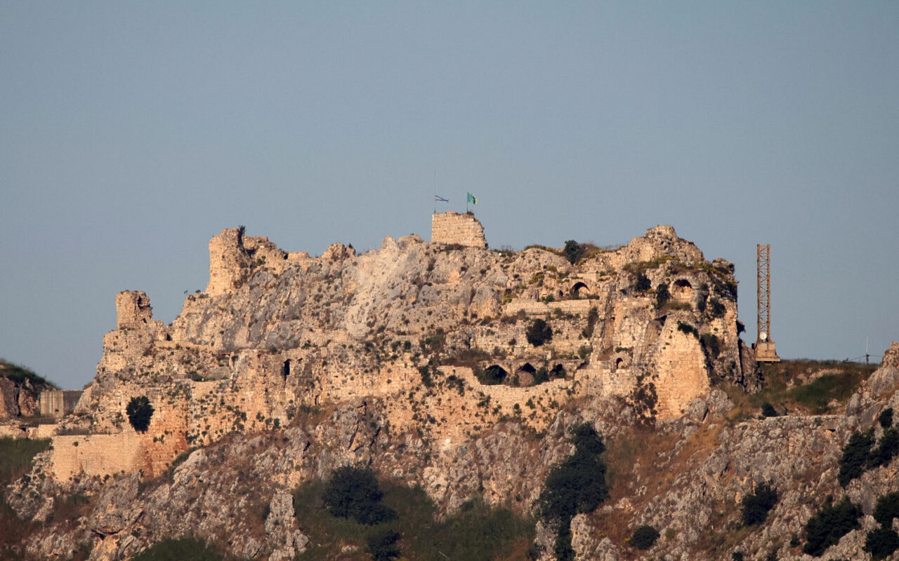 Israel captures a key Lebanon site, crossing Litani River in deepest incursion in 26 years