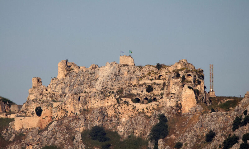 Israel captures a key Lebanon site, crossing Litani River in deepest incursion in 26 years