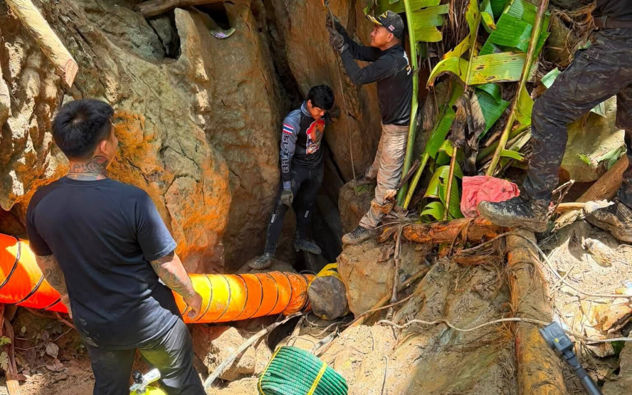 Rescuers in Laos Scramble to Reach 7 People Trapped in Flooded Cave