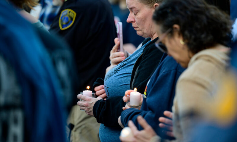 After an Explosion at a Washington Paper Mill, Mourning Mixes With Dread