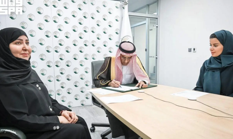 السعودية والأمم المتحدة تقودان برنامجاً تنفيذياً لتعزيز حماية النازحين في اليمن