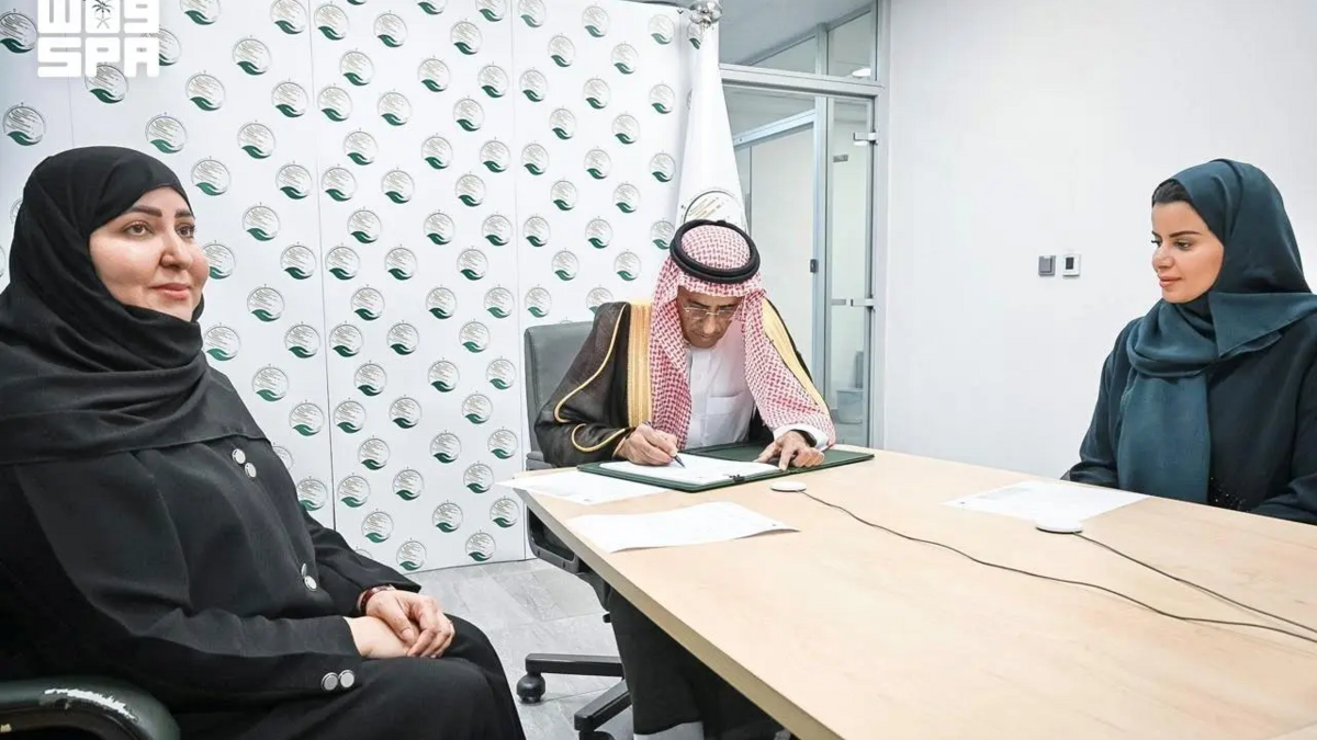 السعودية والأمم المتحدة تقودان برنامجاً تنفيذياً لتعزيز حماية النازحين في اليمن