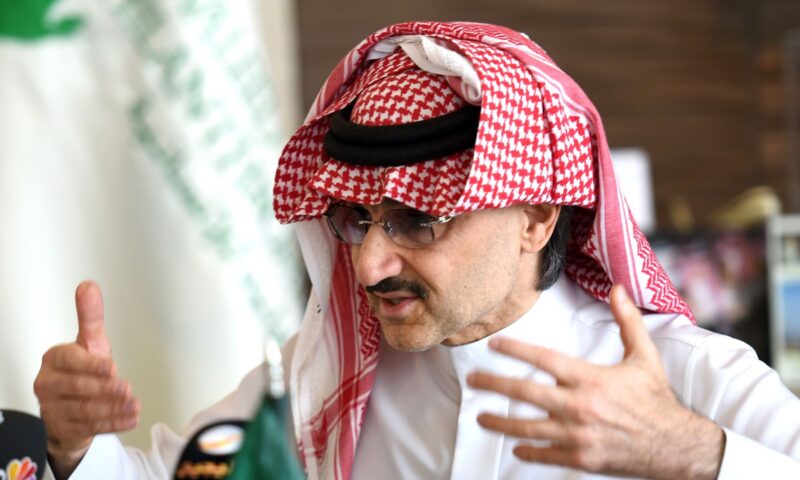 السعودية.. أول تعليق من الوليد بن طلال بعد خسارة الهلال لقب الدوري
