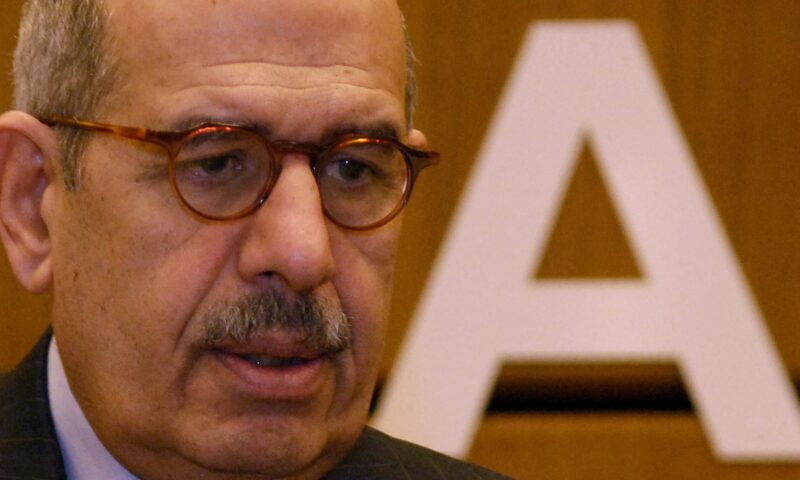 البرادعي عن حرب إيران: رجل معتوه يحاول إيجاد مخرج