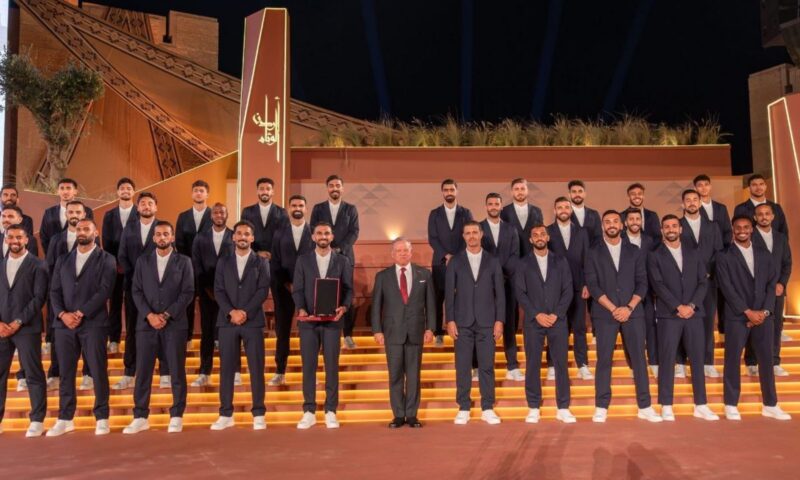 هكذا كرّم العاهل الأردني لاعبي منتخب “النشامى” بعيد الاستقلال الـ80