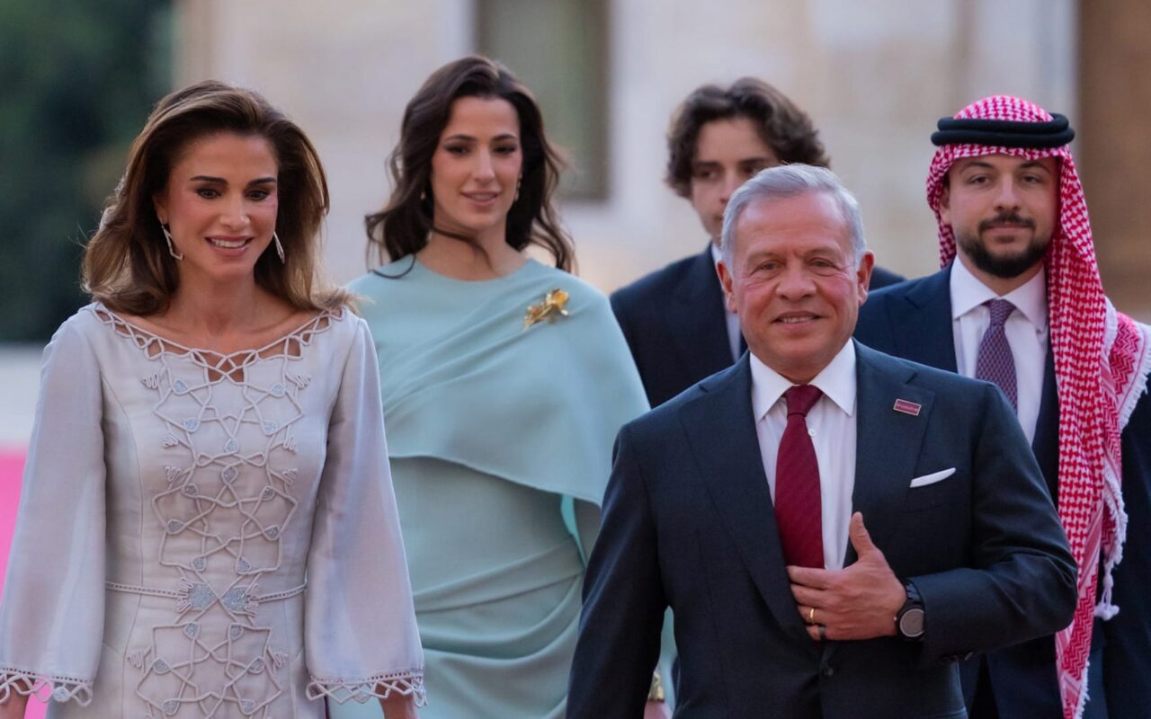 الملكة رانيا تشارك صورًا من الاحتفال بعيد استقلال الأردن الـ80