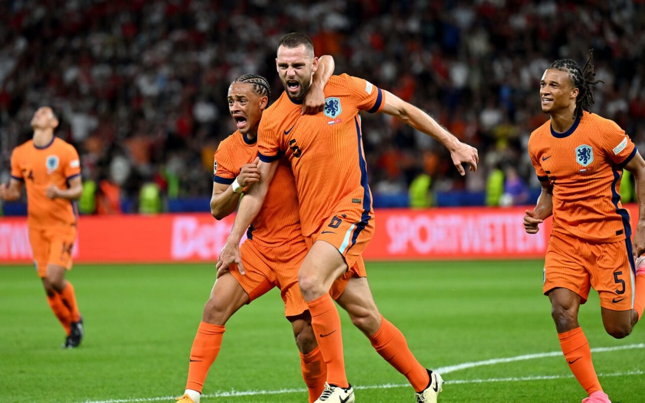 استبعاد “مفاجئ” لظهير ليفربول.. هولندا تعلن قائمتها في كأس العالم 2026