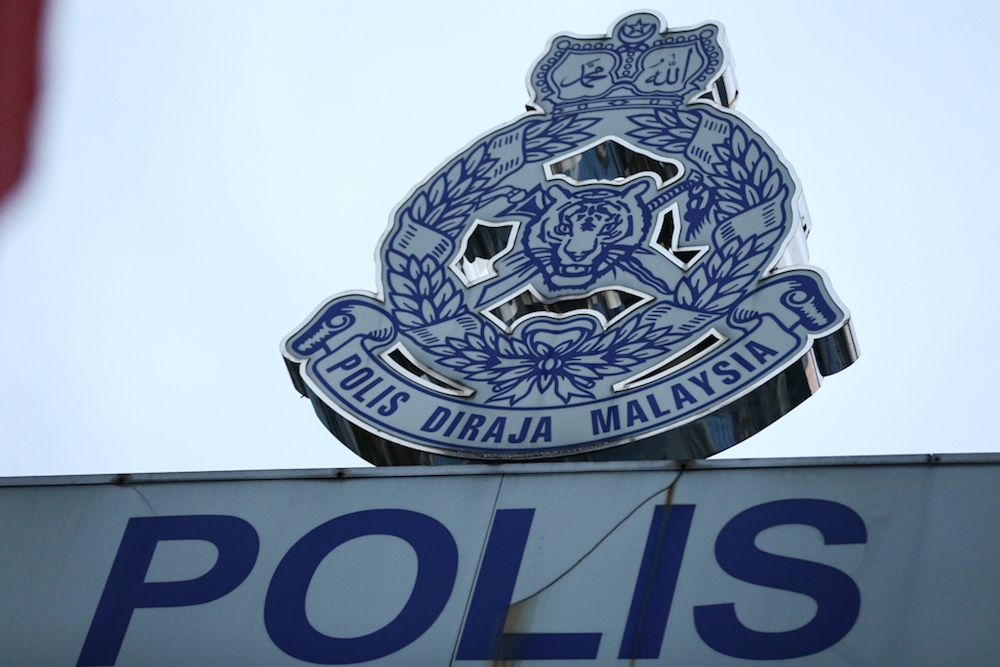 Ipoh police hunt two brothers over theft of cash box from ‘budget rice’ seller