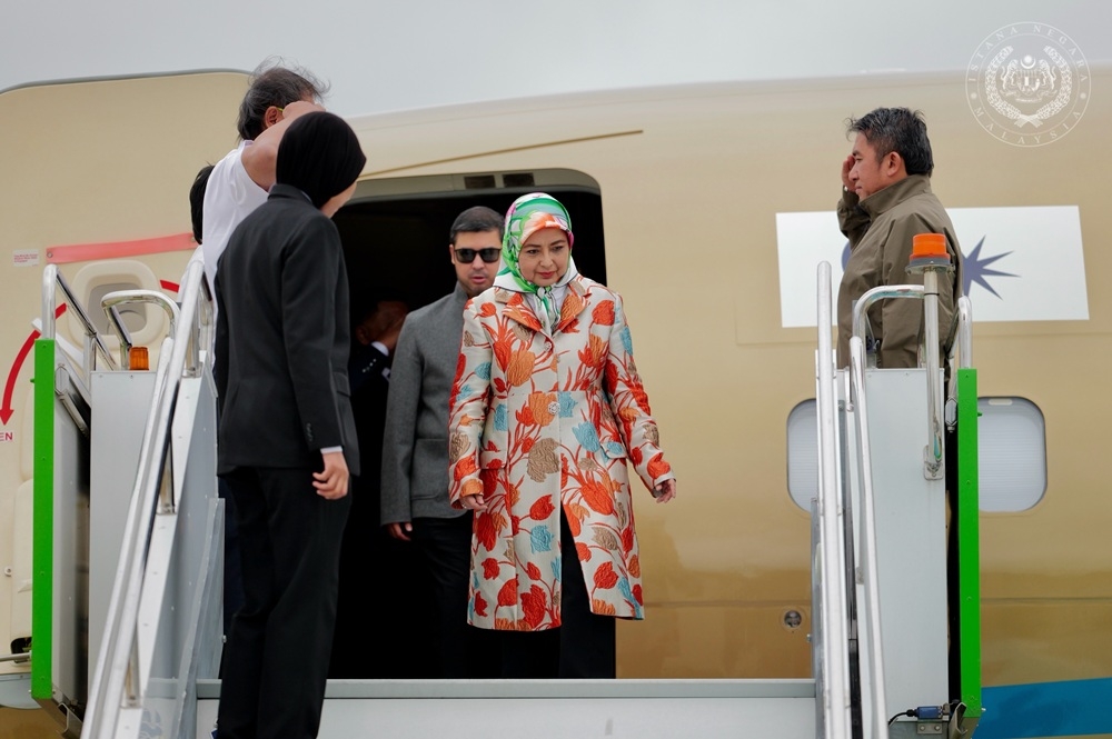 Queen of Malaysia arrives in Turkiye for three‑day special visit, to attend RMN ship‑launch ceremony
