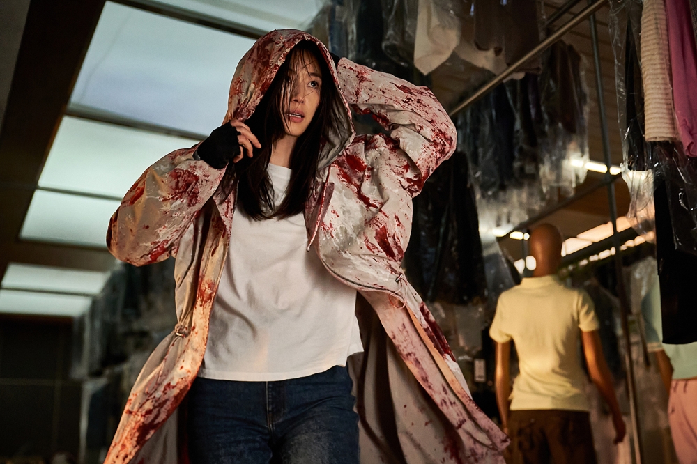 Malaysia catches ‘Colony’ fever as Yeon Sang-ho’s zombie thriller tears past RM3.3m in three days (VIDEO)