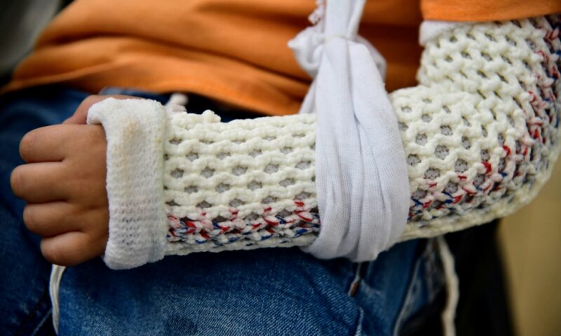 Mum claims primary school bullies broke son’s arm, Kedah Education Dept investigating