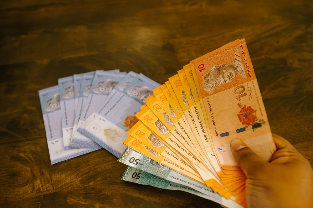 Ringgit closes higher against US dollar on hopes of US-Iran deal