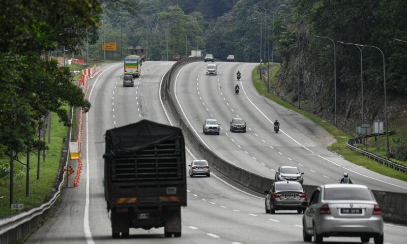 Holiday crush: Over three million vehicles expected on KLK, LPT1 highways during long break