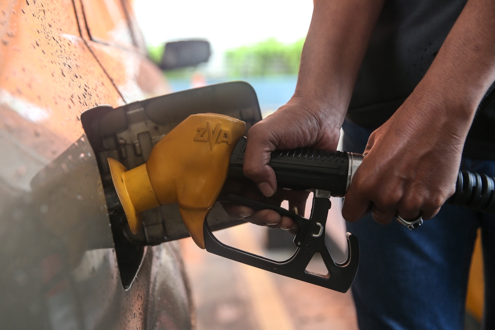 MOF: RON97 drops to RM4.65, RON95 down to RM3.92, diesel at RM4.87