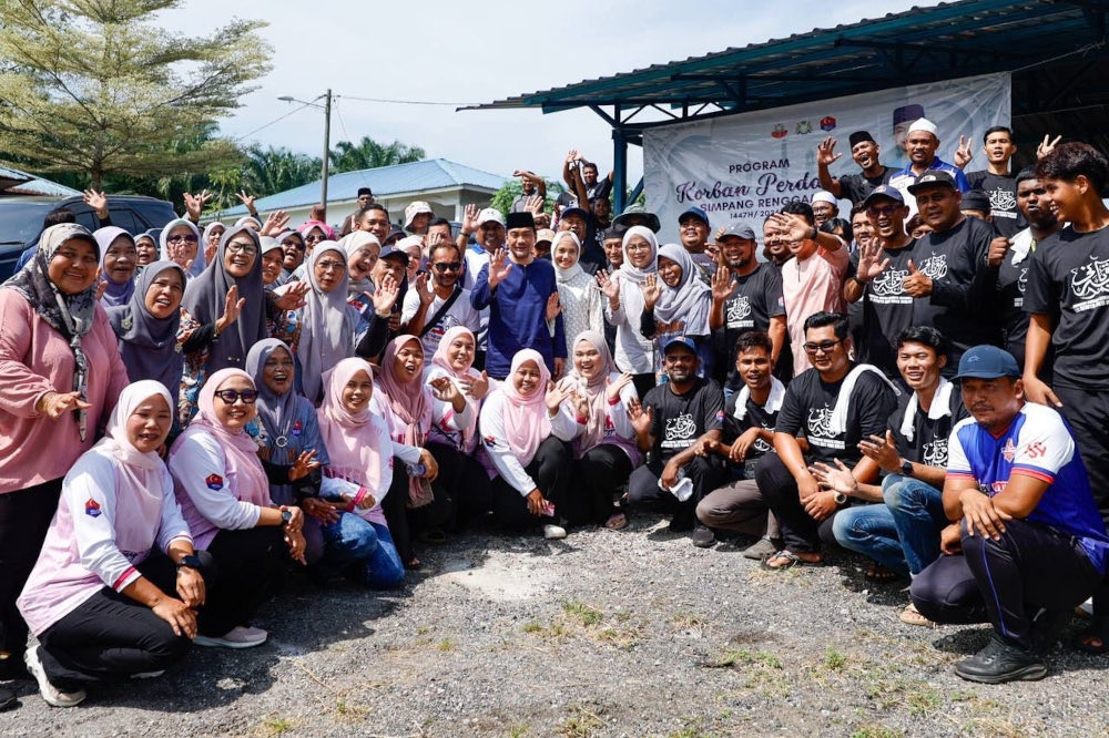 King donates 148 cattle for Aidiladha sacrifice across Johor