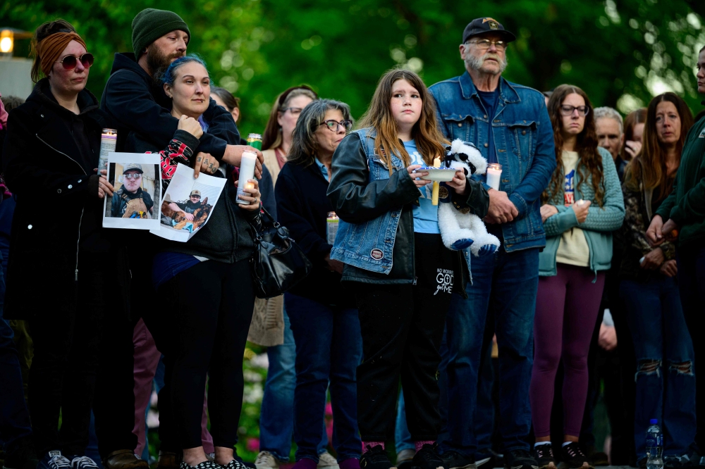 US industrial disaster: Death toll rises to two, nine still unaccounted for after paper plant collapse