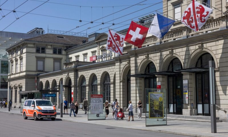 ‘Terrorist’ knife attack wounds three at Swiss train station, suspect arrested