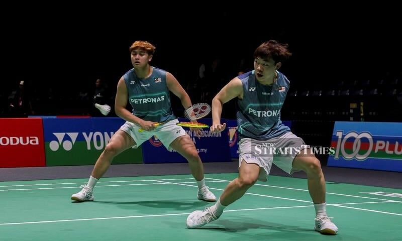 Aaron-Khai Xing stun seniors Azriyn-Wee Kiong in Singapore Open opener