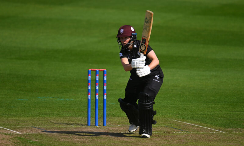 Learoyd, Luff make light work of depleted Warwickshire