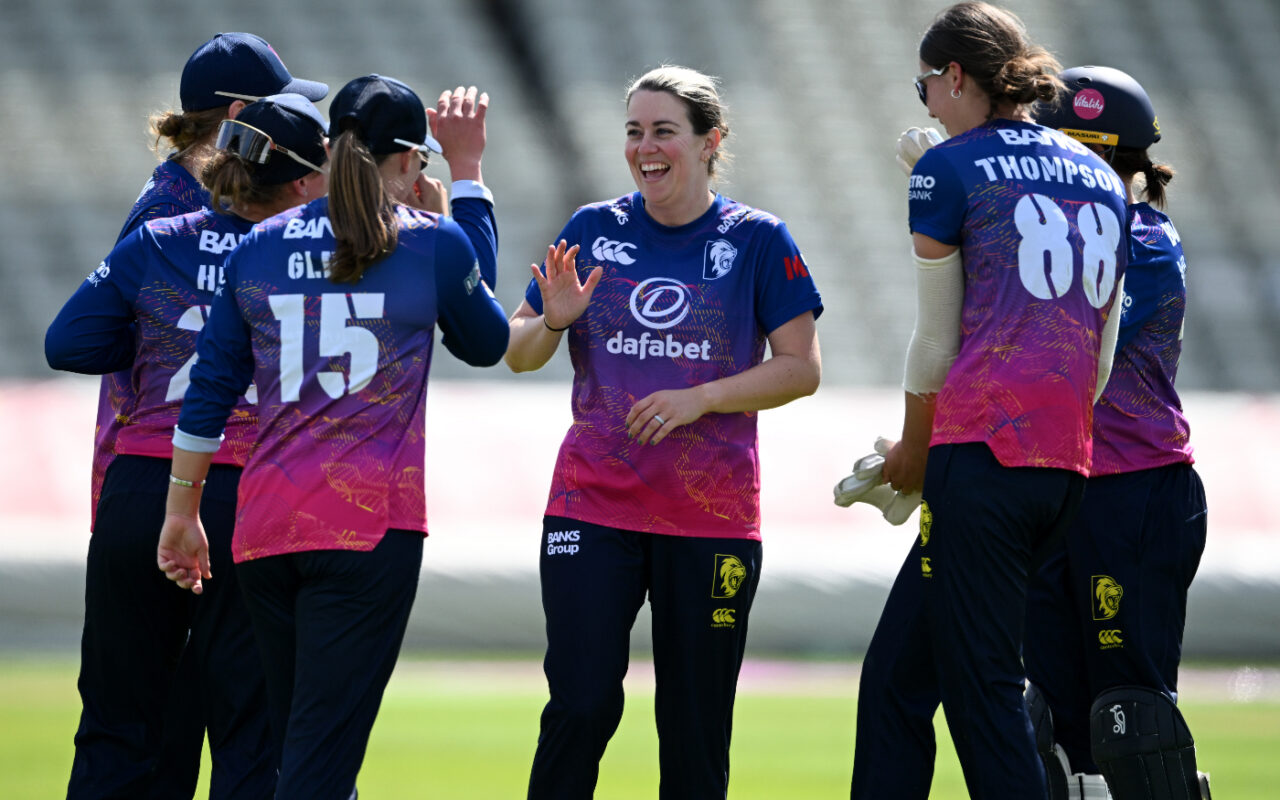 Hollie Armitage, Katie Levick cap dominant Durham win