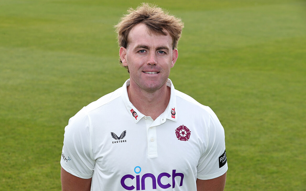 Louis Kimber plays matchwinning hand as Northants sneak home