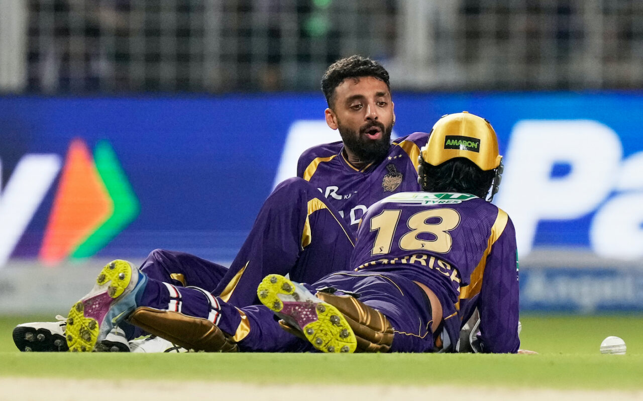 Unchanged KKR opt to bowl vs DC