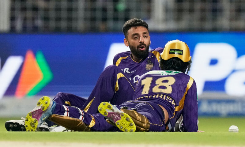 Unchanged KKR opt to bowl vs DC