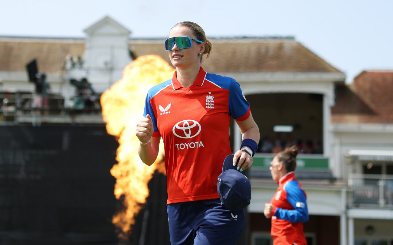 England bowl and hand debut to Corteen-Coleman; Harmanpreet rested