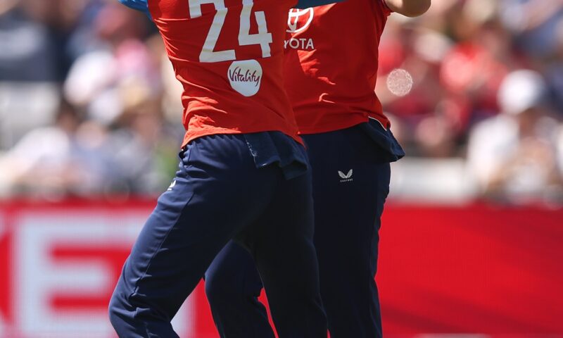 Gibson, Dean knock over NZ for 80 as England cruise to series win