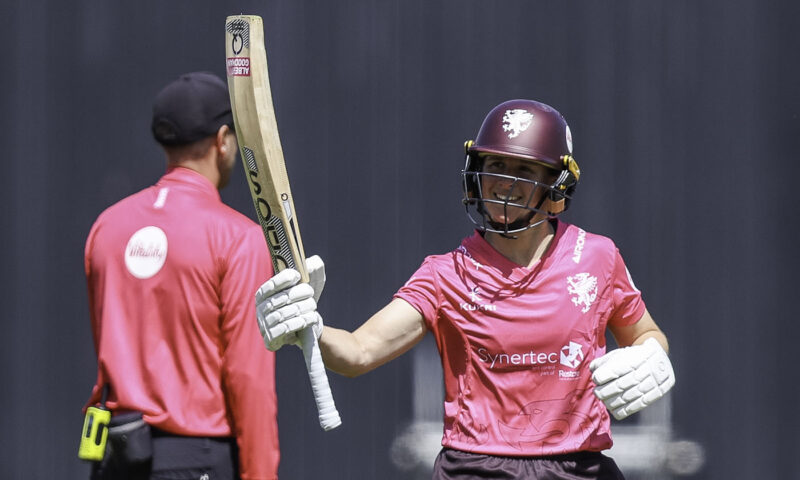 Sophie Luff fifty stretches Somerset’s unbeaten start