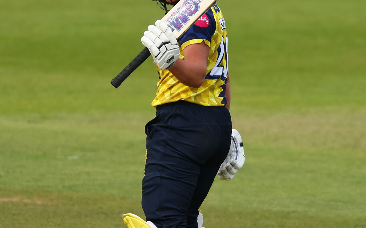 Heath’s T20 best proves too much for struggling Warwickshire