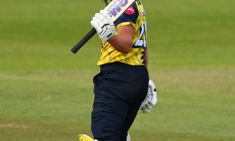Heath’s T20 best proves too much for struggling Warwickshire