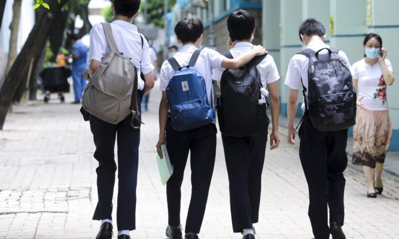 1 in 12 secondary students socially disengaged on campus, survey finds