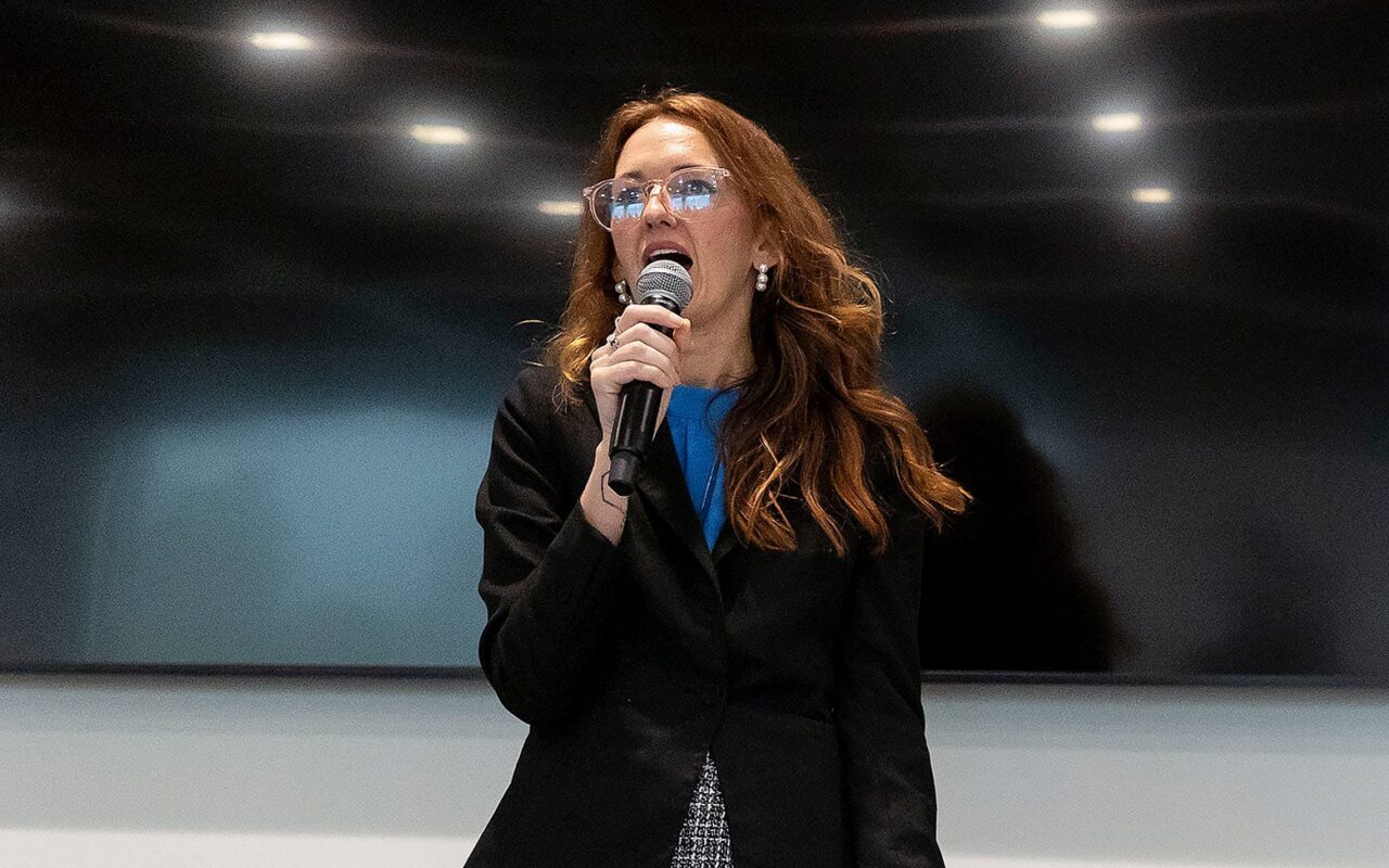 She’s an Antisemite, a Sex Therapist, and a Democrat. Why Are Republicans Funding Her Campaign?
