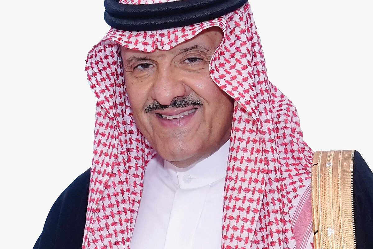 الأمير سلطان بن سلمان يهنئ القيادة بعيد الأضحى